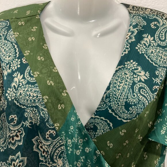 NWT Guess Blouse Short sleeve Ferra Top Sheer Bandana Print Green Side Tie M - Picture 6 of 13